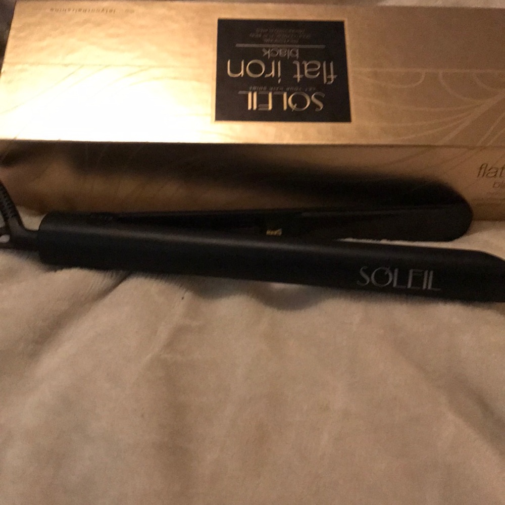Flat iron